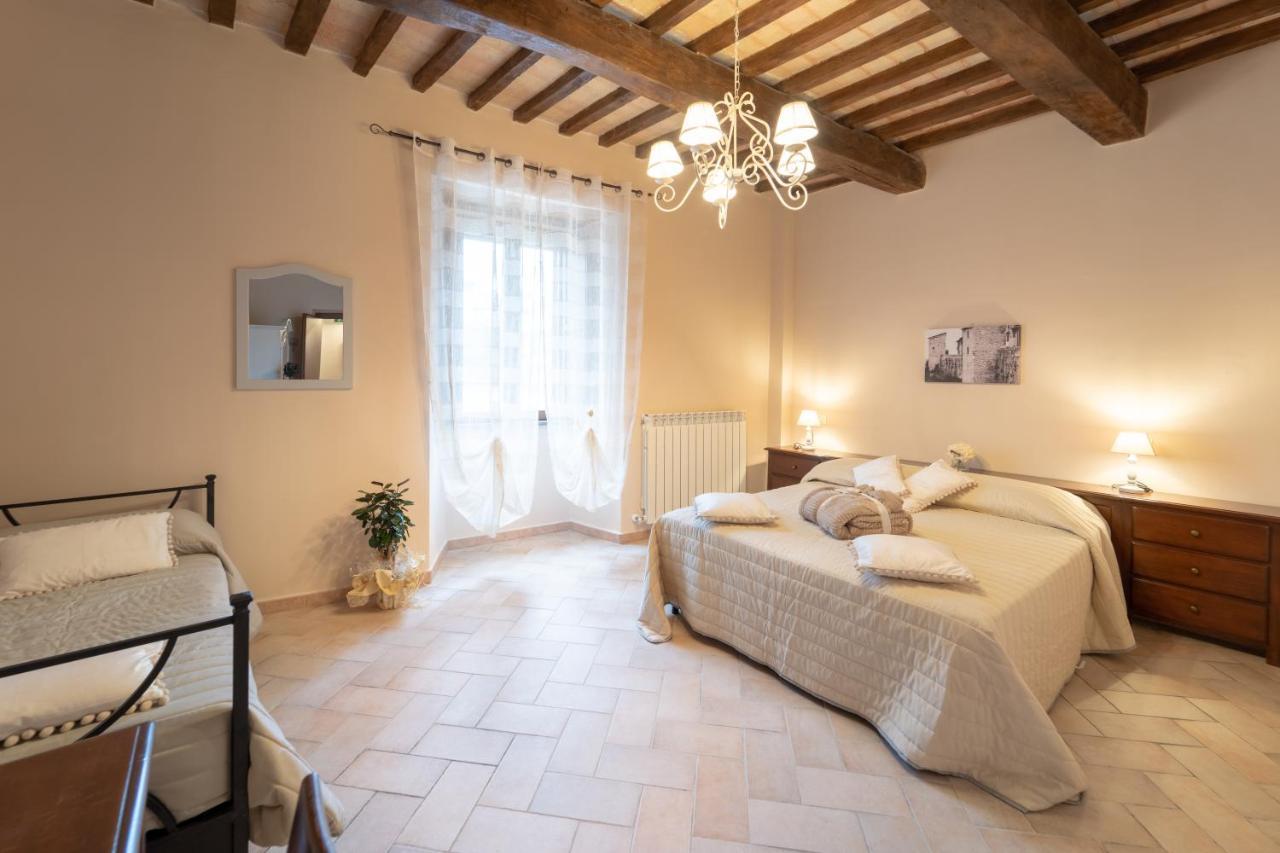 Albergo La Loggia Di San Martino Gualdo Tadino Εξωτερικό φωτογραφία