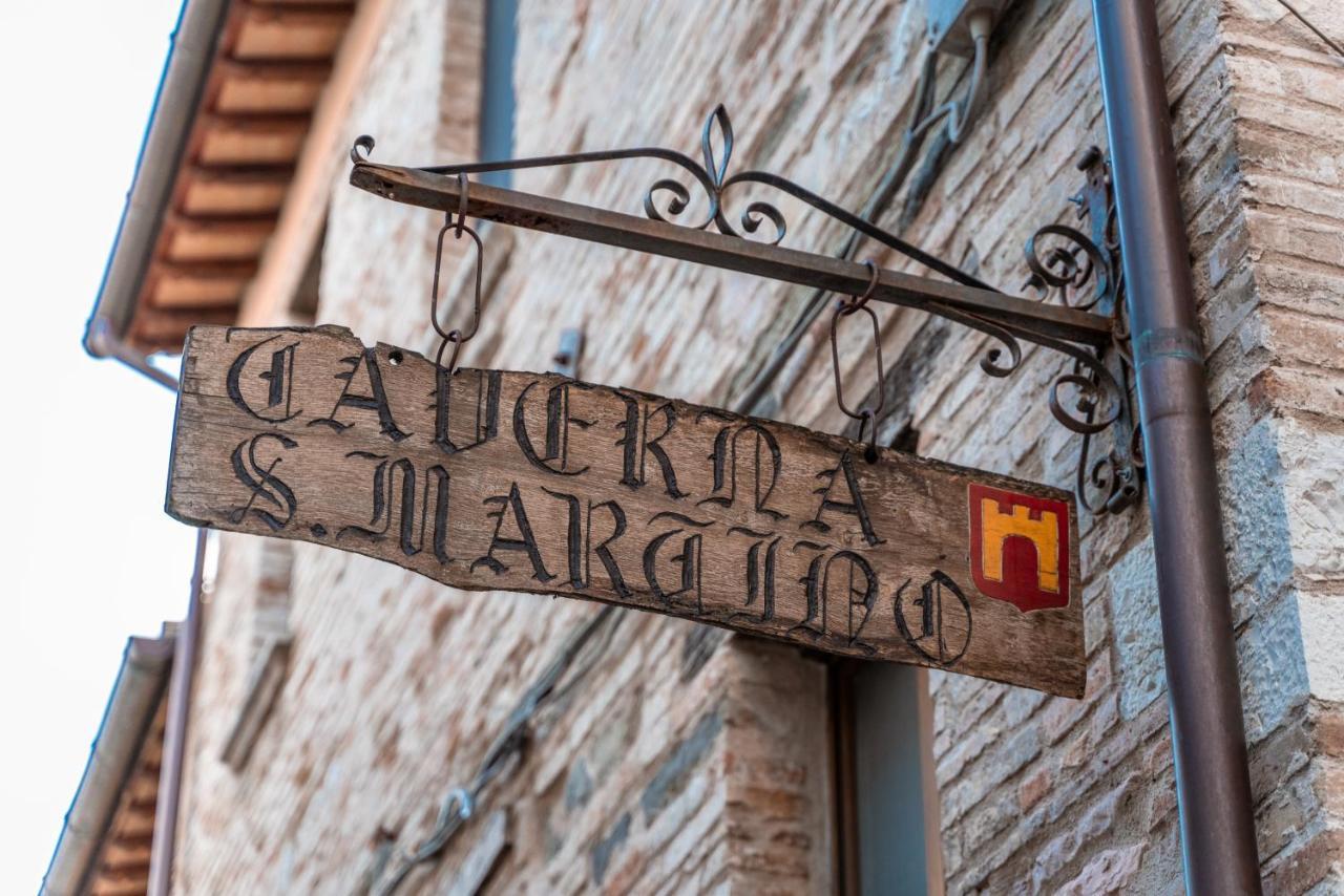 Albergo La Loggia Di San Martino Gualdo Tadino Εξωτερικό φωτογραφία